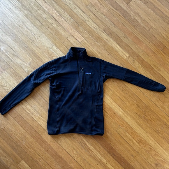 Patagonia R1 Pullover - Picture 4 of 5